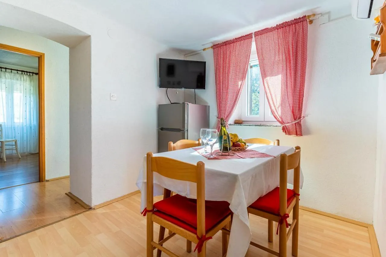 Apartment Apartmani Valun1